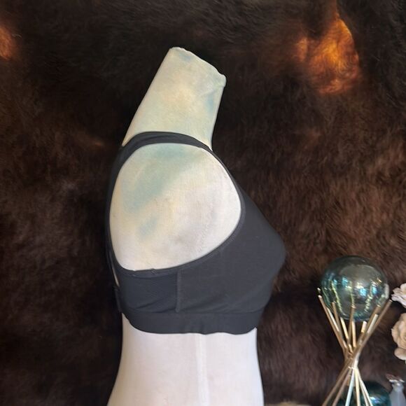 Lucy sports bra L (4150) - Picture 3 of 6